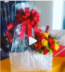 Christmas Floral Arrangement Gift Baskets in Jamaica